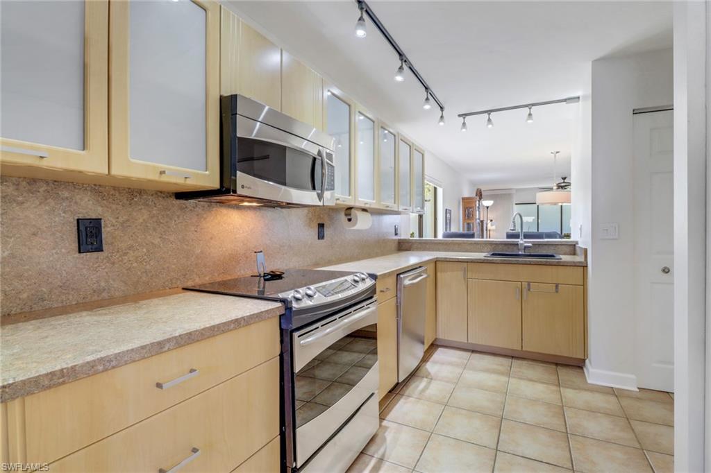 Fountains MLS 224003492 4240 Chantelle B101, Naples, Florida 34112