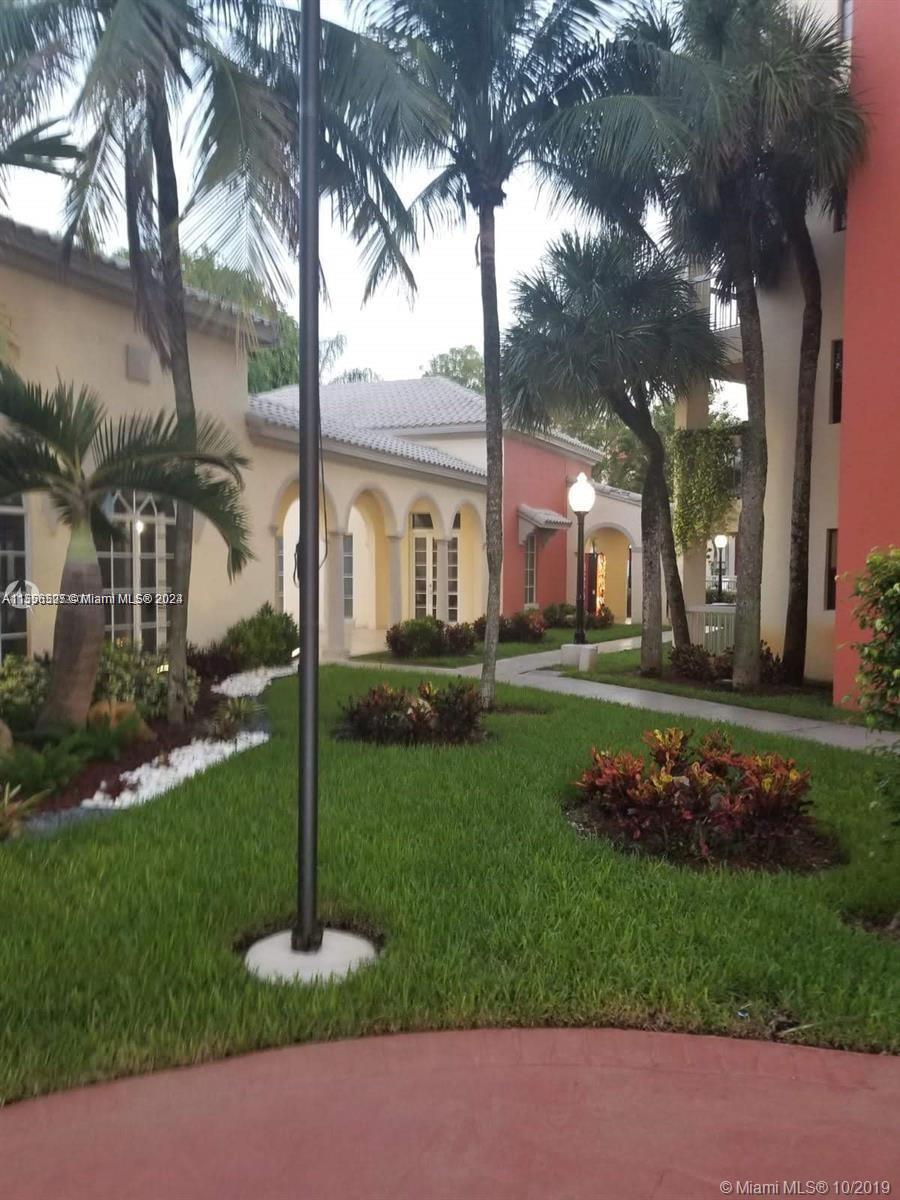 Las Vistas At Doral MLS A11556527 8255 Lake Dr 204, Doral, Florida 33166