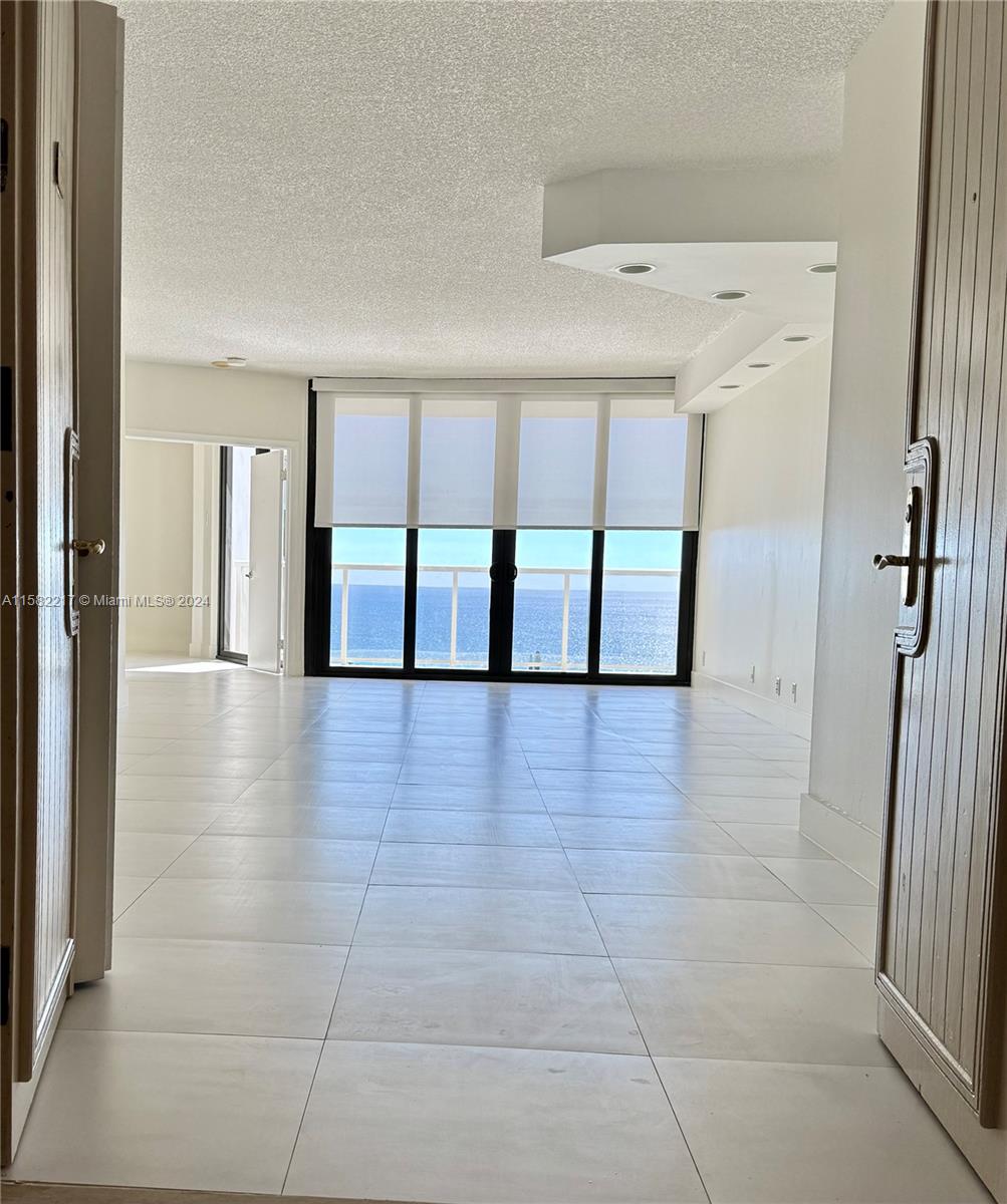 20281 Country Club Dr Unit 2310, Aventura, Florida 33180