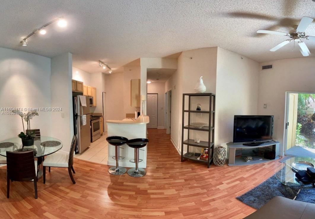 6001 70th St Unit 115, South Miami, Florida 33143 6001 70th St Unit 115, South Miami, Florida 33143