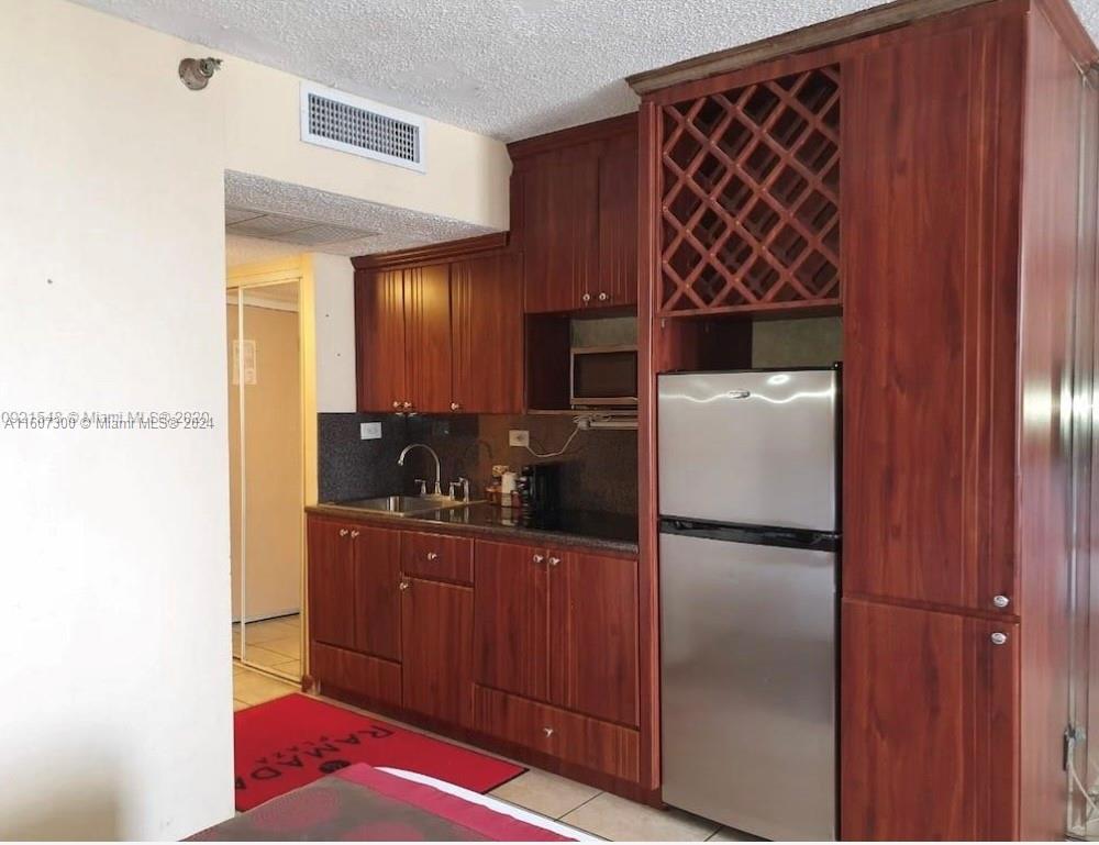 19201 Collins Ave Unit 428, Sunny Isles Beach, Florida 33160