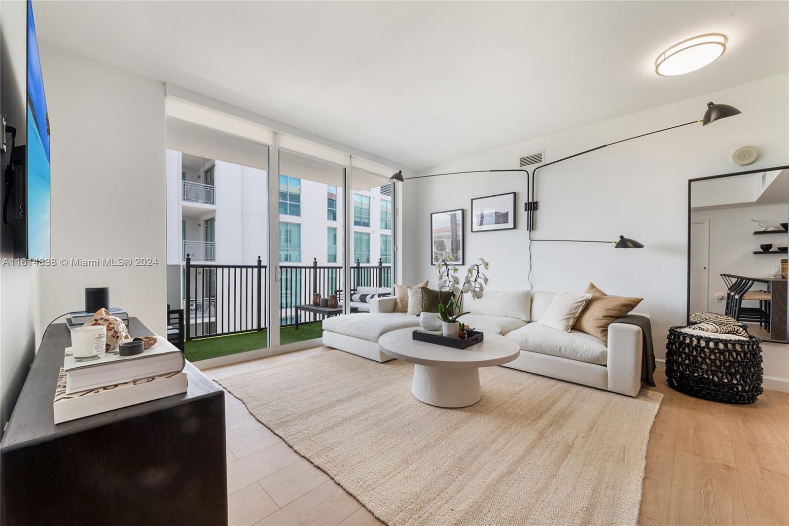 4100 Salzedo St Unit 812, Coral Gables, Florida 33146