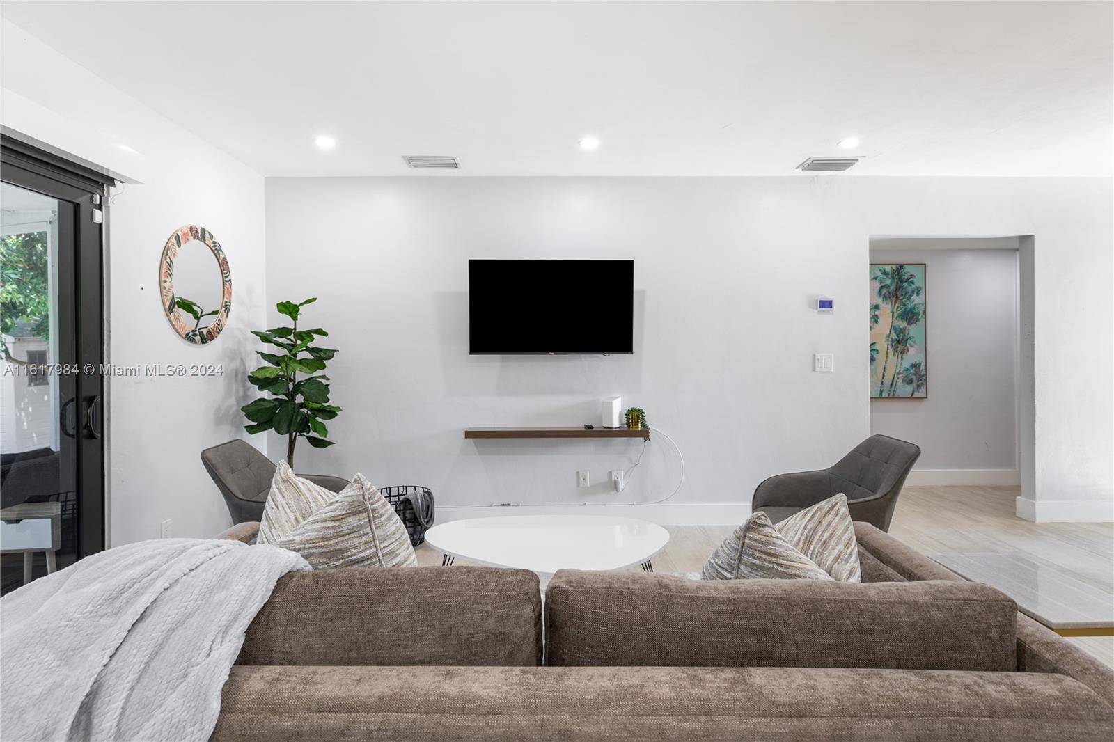19421 18th Ct Unit , Miami, Florida 33179