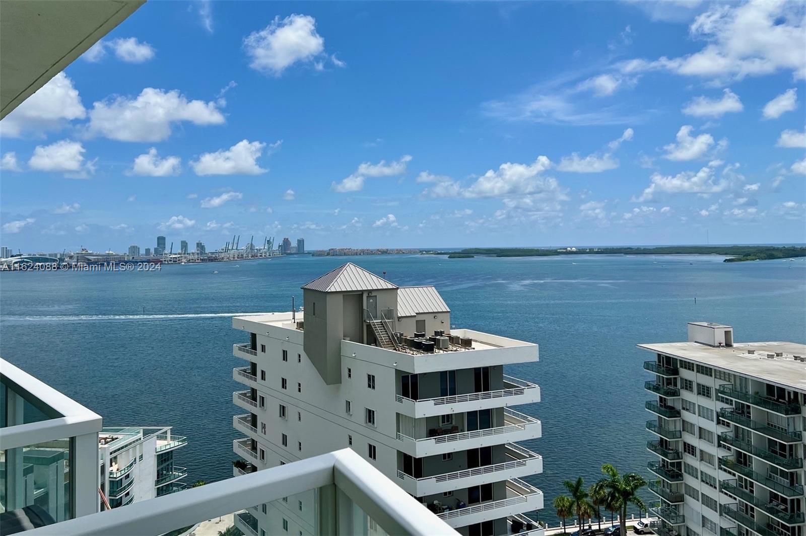 218 14th St Unit 1907, Miami, Florida 33131