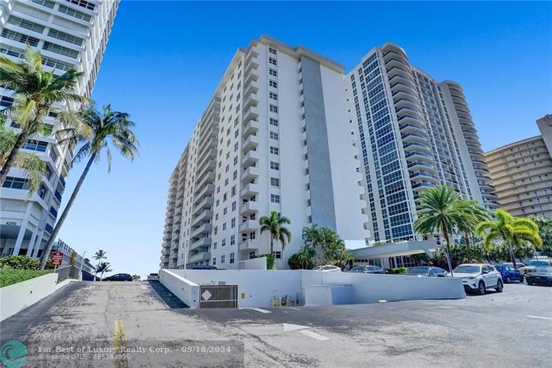 Galt Towers MLS F10375020 4250 Galt Ocean Dr 8H, Fort Lauderdale