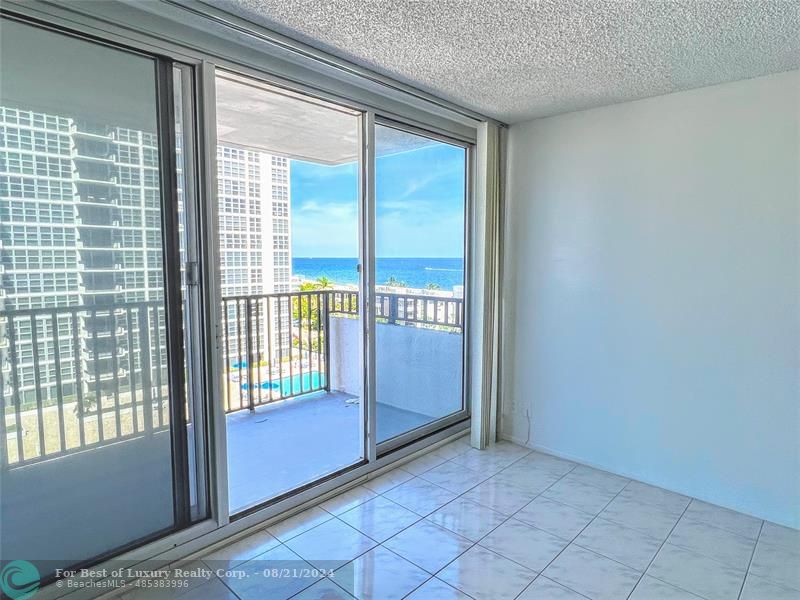 Silver Thatch MLS F10399289 525 N Ocean Blvd 1020, Pompano Beach