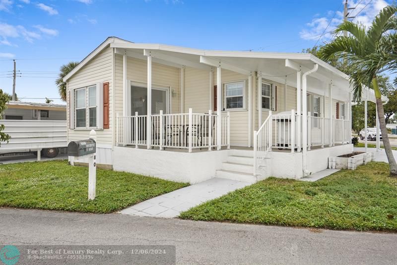 8580 16th St, Davie, Florida 33324