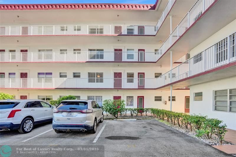 4270 40th St Unit 211, Lauderdale Lakes, Florida 33319