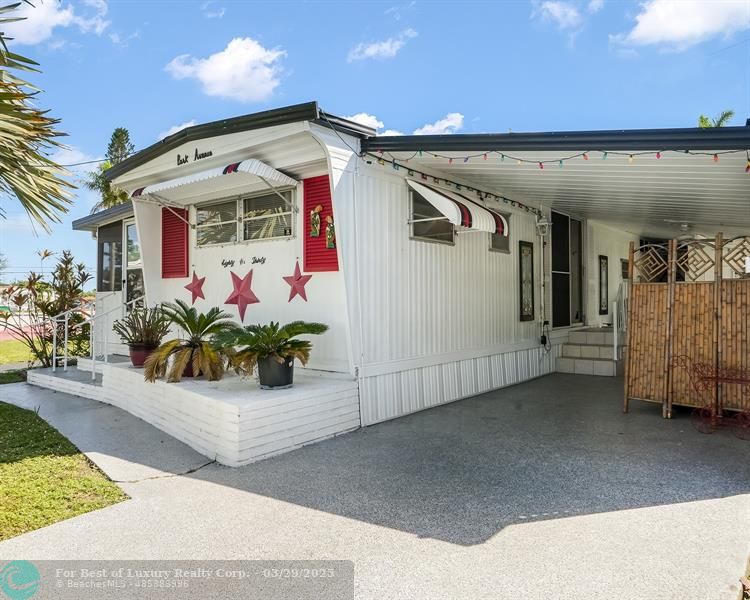 8630 18th Pl, Davie, Florida 33324