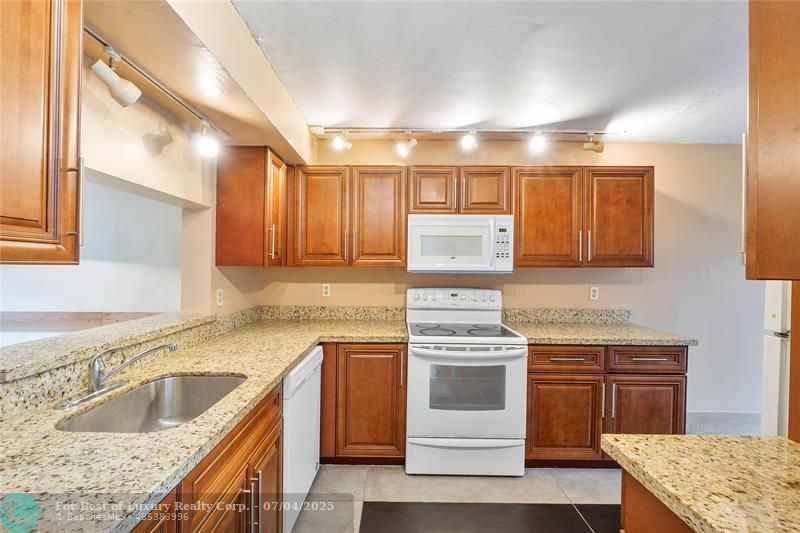 2157 37TH Unit 2157, Coconut Creek, Florida 33066