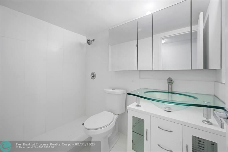999 Brickell Bay Dr Unit 1909, Miami, Florida 33131