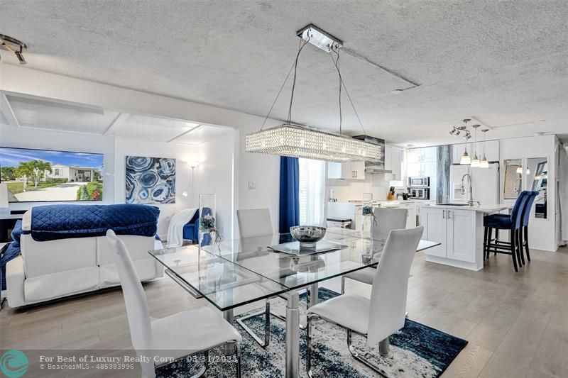 8651 18th Pl, Davie, Florida 33324