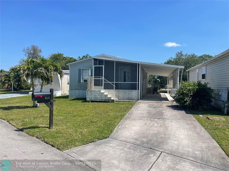 8540 23rd Pl, Davie, Florida 33324