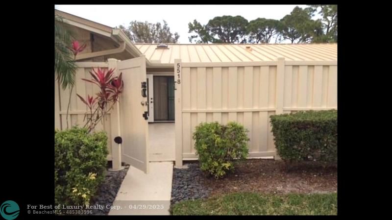5518 Golden Eagle Cir Unit , Palm Beach Gardens, Florida 33418