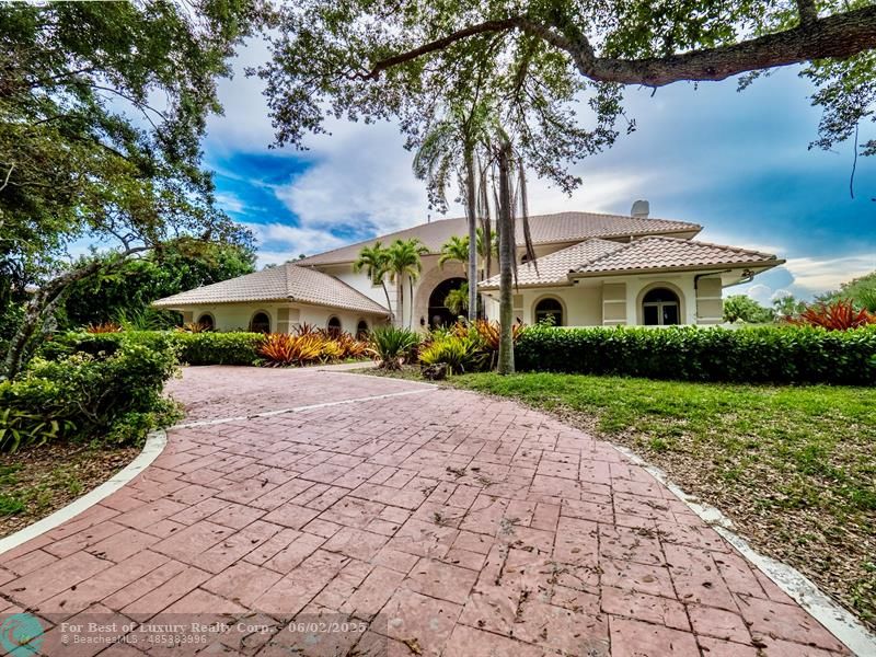 10519 Pine Tree Terrace, Boynton Beach, Florida 33436 10519 Pine Tree Terrace, Boynton Beach, Florida 33436