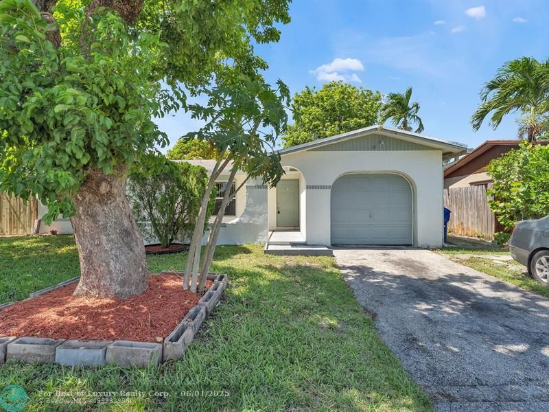 8251 4th Ct, North Lauderdale, Florida 33068 8251 4th Ct, North Lauderdale, Florida 33068