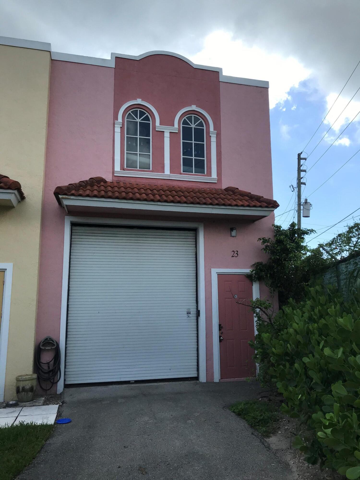 2727 Rosemary Unit 23, West Palm Beach, Florida 33407 2727 Rosemary Unit 23, West Palm Beach, Florida 33407