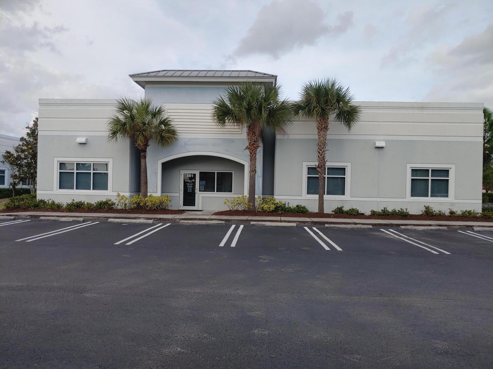 548 University Unit 101 & 102, Port Saint Lucie, Florida 34986 548 University Unit 101 & 102, Port Saint Lucie, Florida 34986