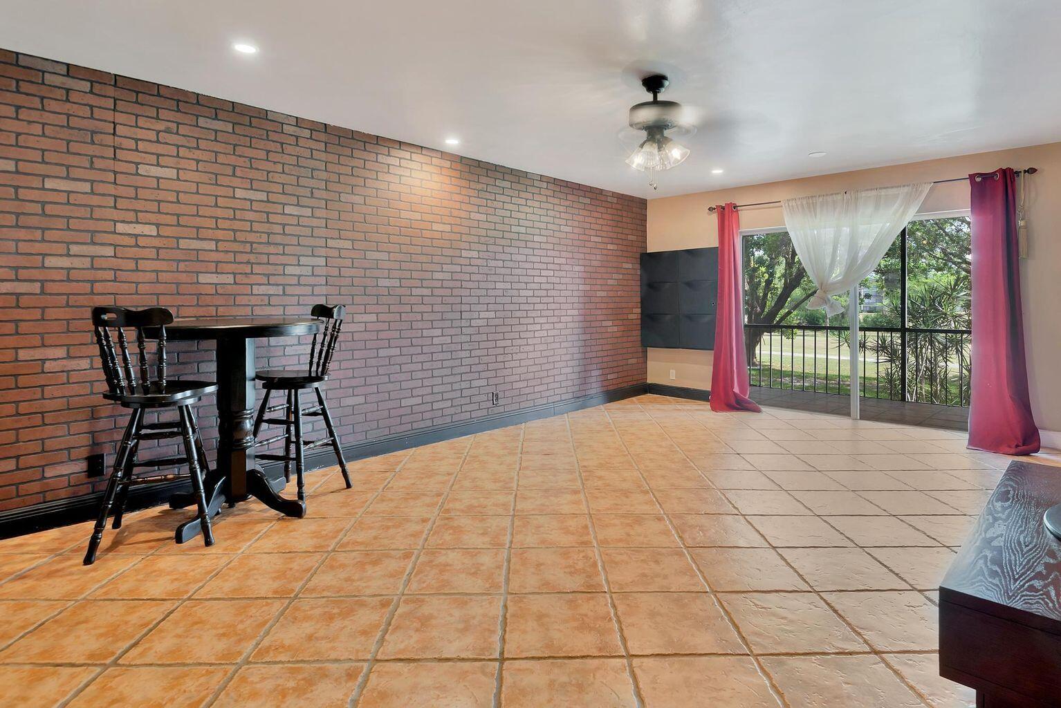 6001 N Falls Circle Unit 205, Fort Lauderdale, Florida 33319 6001 N Falls Circle Unit 205, Fort Lauderdale, Florida 33319