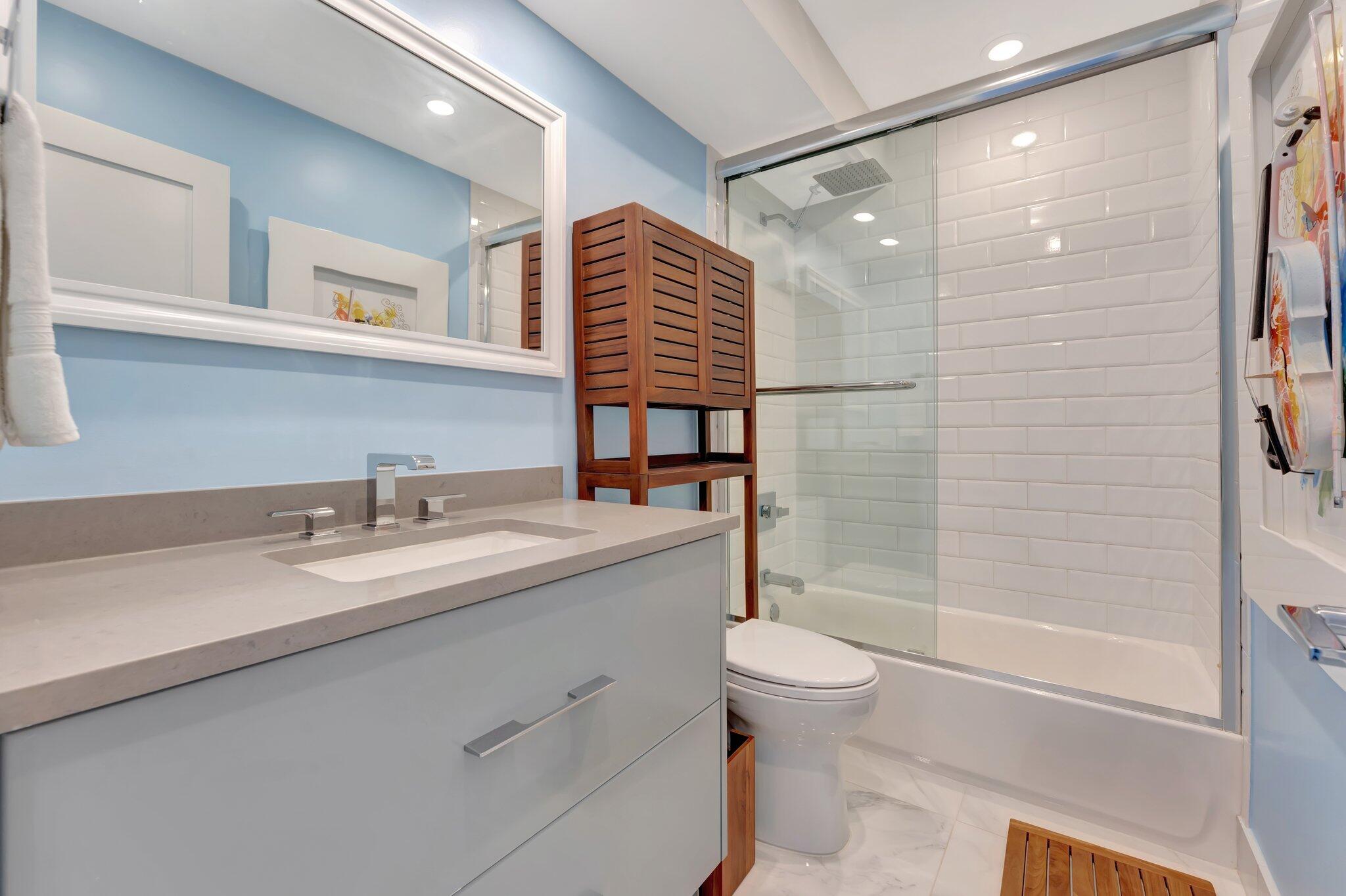 Landmark MLS RX11027156 1021 Hillsboro Mile 507, Hillsboro Beach