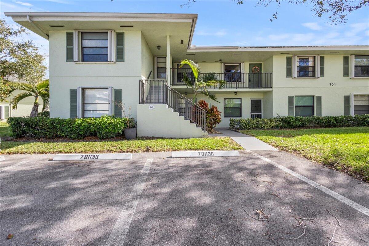 701 Sabal Ridge Unit F, Palm Beach Gardens, Florida 33418 701 Sabal Ridge Unit F, Palm Beach Gardens, Florida 33418
