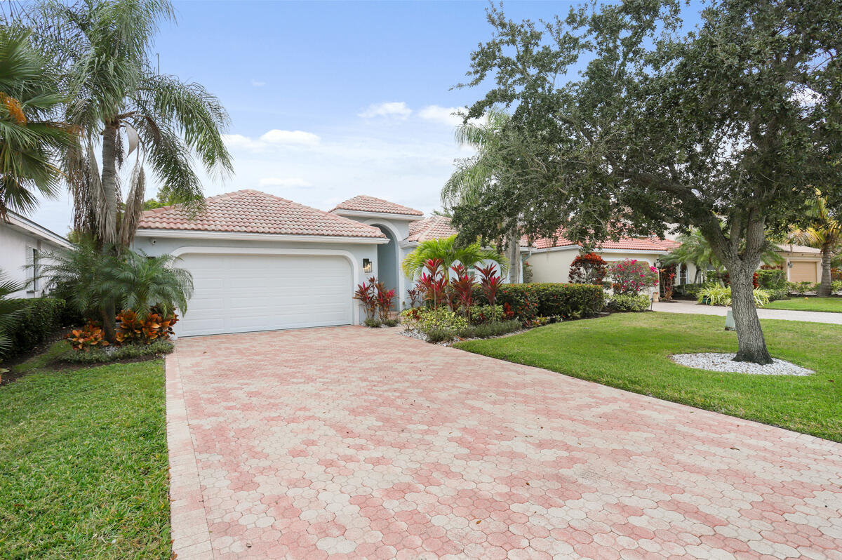 8231 Bob O Link, West Palm Beach, Florida 33412 8231 Bob O Link, West Palm Beach, Florida 33412
