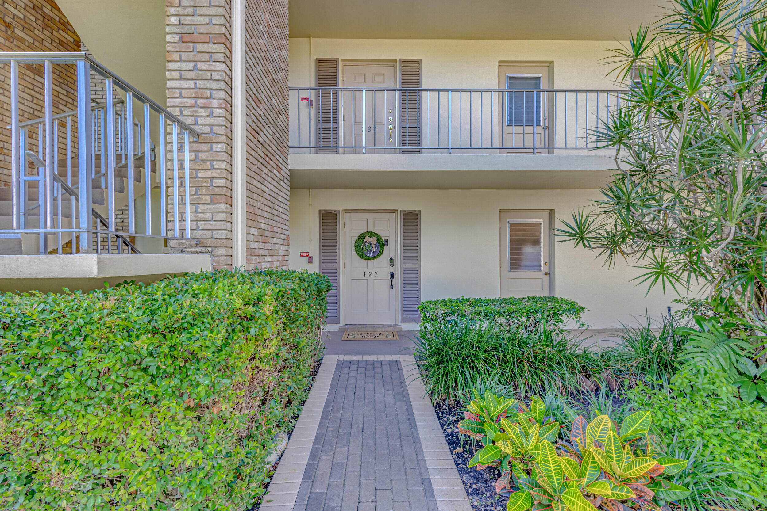 5560 Tamberlane Unit 127, Palm Beach Gardens, Florida 33418 5560 Tamberlane Unit 127, Palm Beach Gardens, Florida 33418