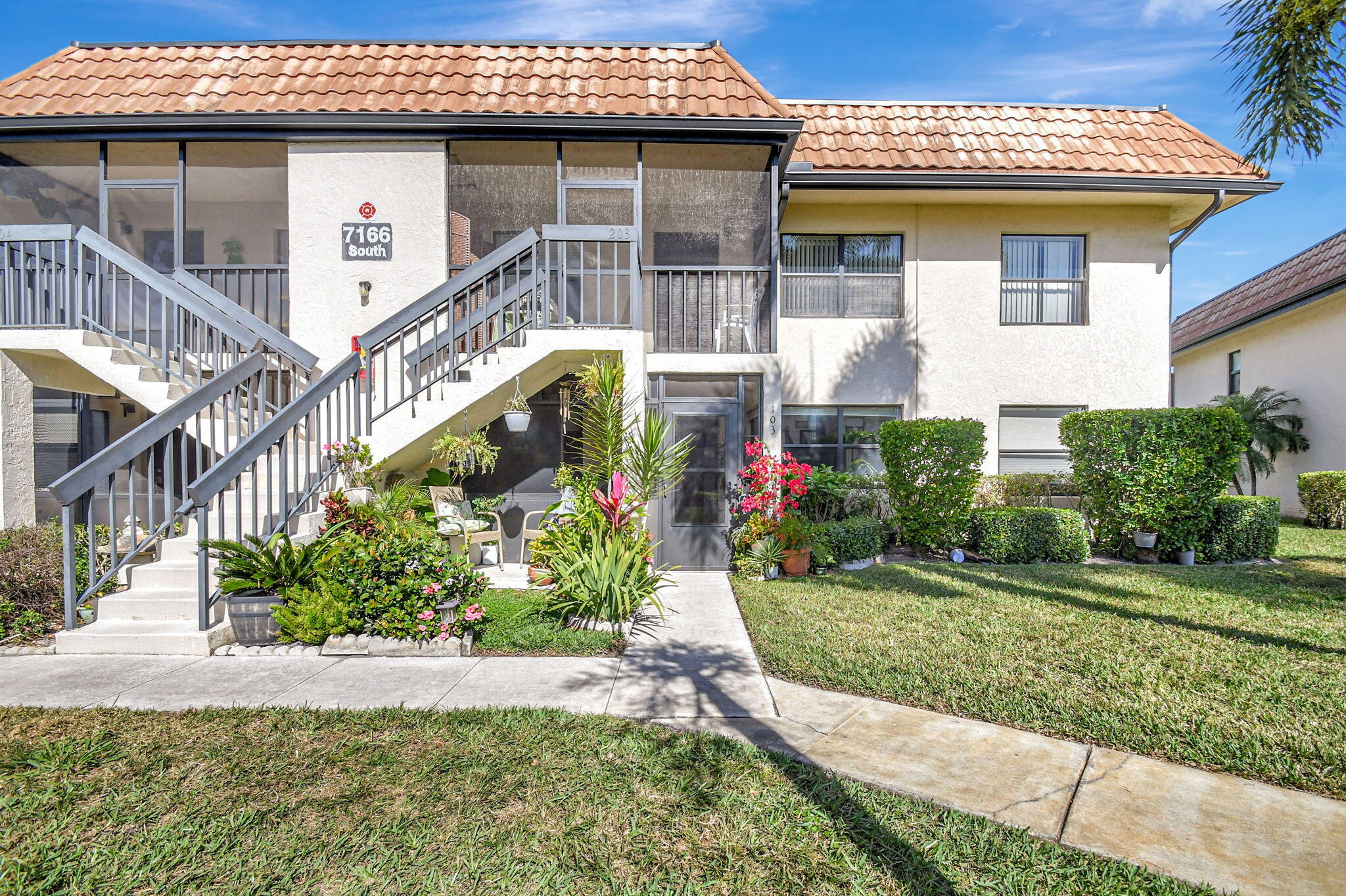 7166 Golf Colony Unit 203, Lake Worth, Florida 33467