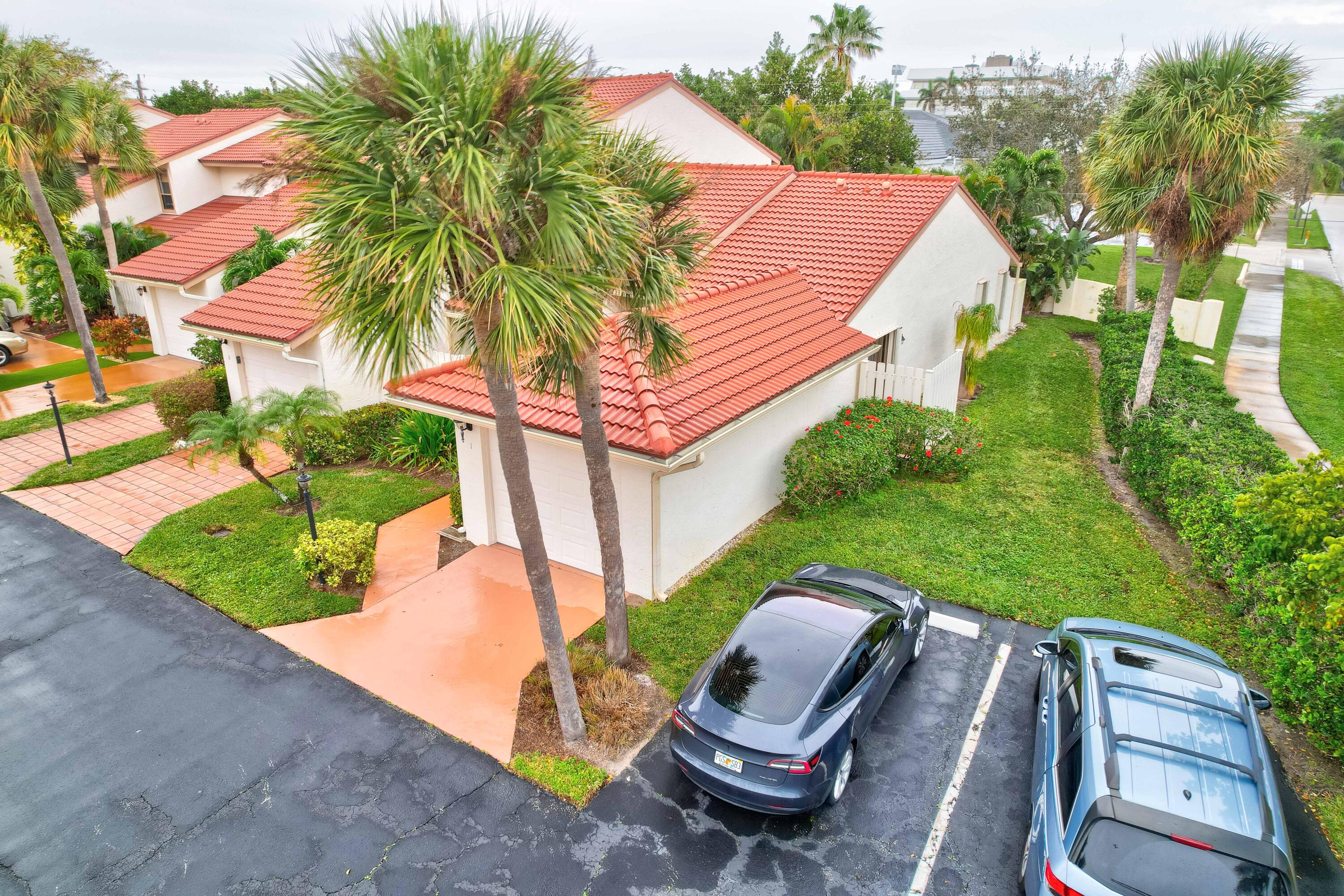 130 Palm, Jupiter, Florida 33477 130 Palm, Jupiter, Florida 33477