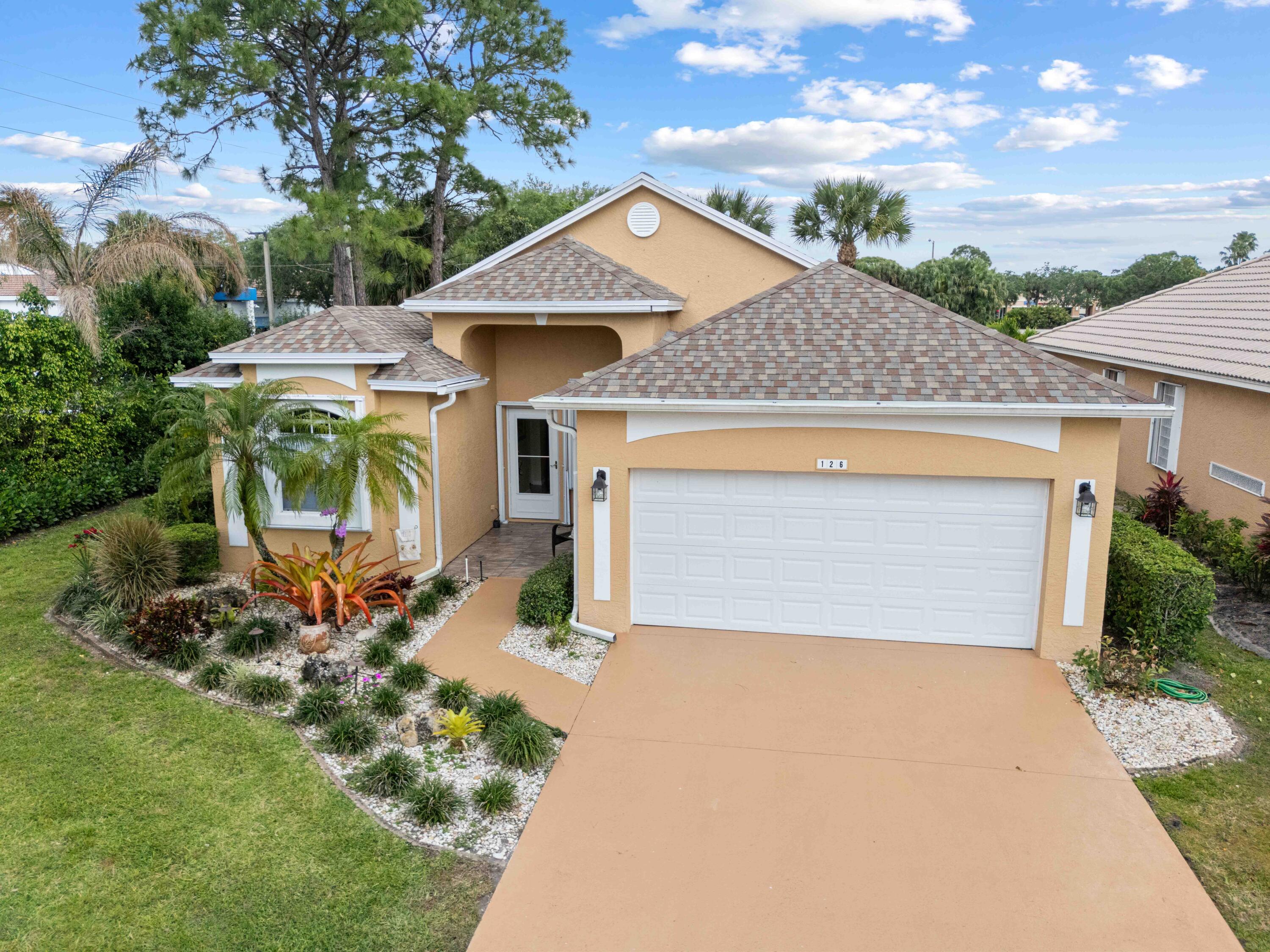 126 Catania, Port Saint Lucie, Florida 34986