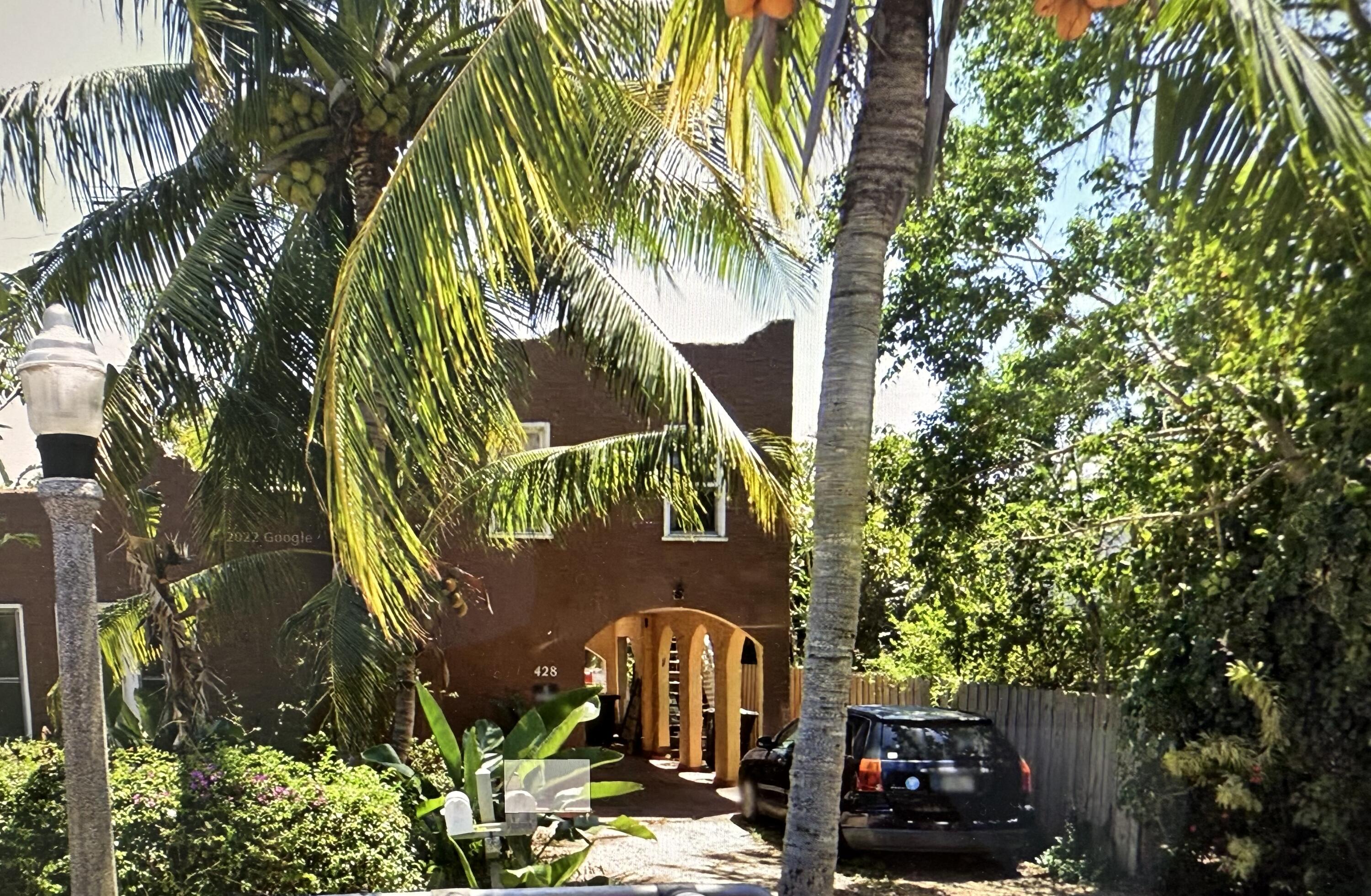 428 El Prado, West Palm Beach, Florida 33405
