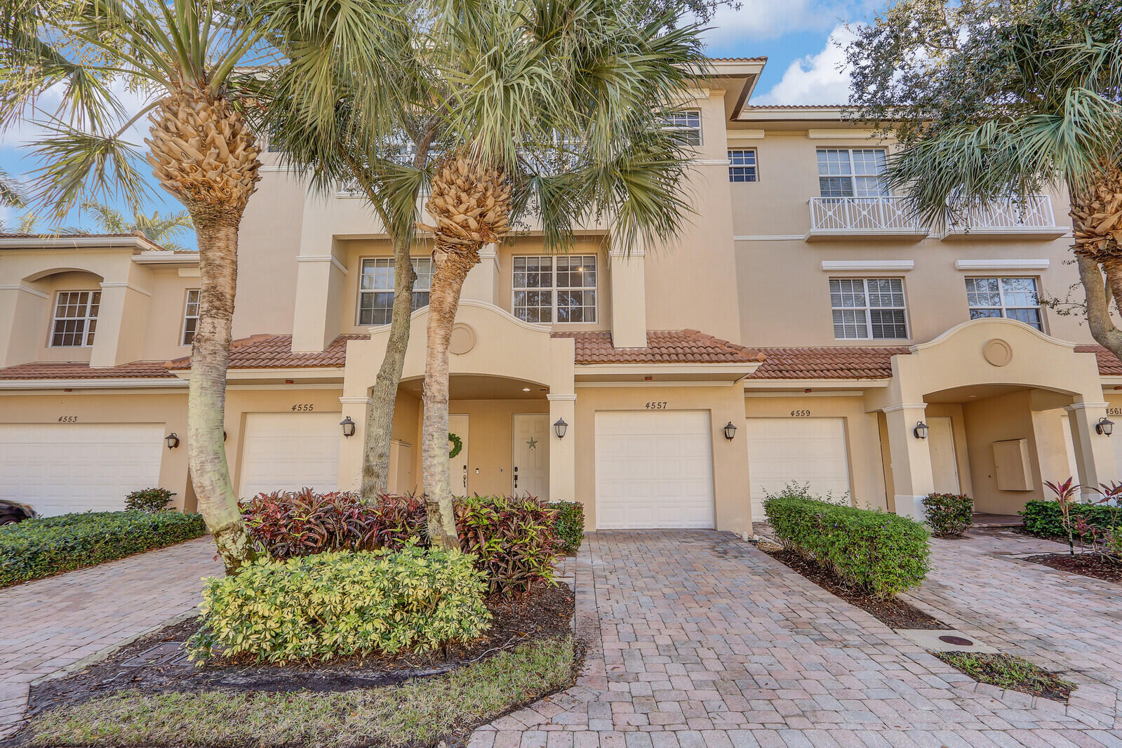 4557 Artesa Unit , Palm Beach Gardens, Florida 33418 4557 Artesa Unit , Palm Beach Gardens, Florida 33418