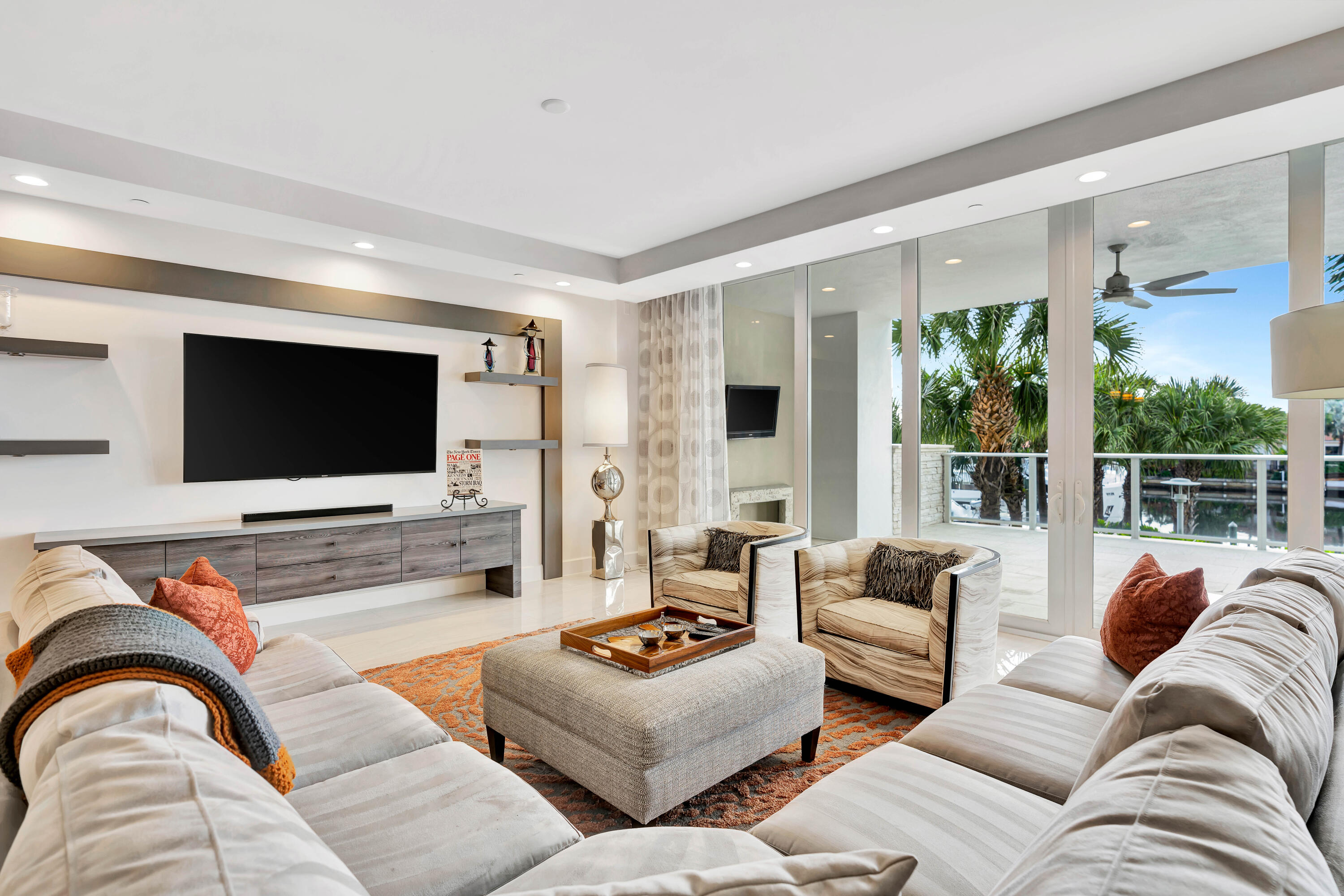 2700 Donald Ross Unit 207, Palm Beach Gardens, Florida 33410