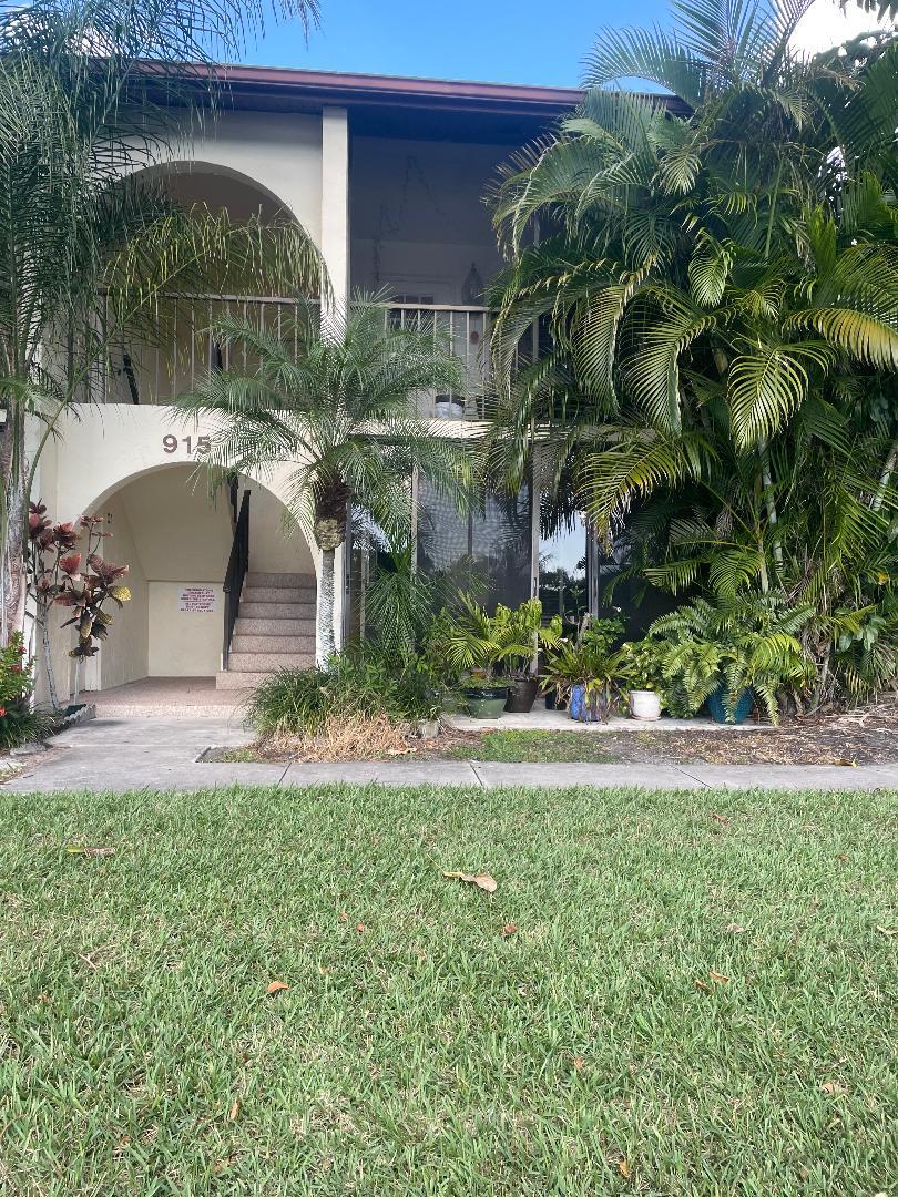 4992 Sable Pine Unit B1, West Palm Beach, Florida 33417 4992 Sable Pine Unit B1, West Palm Beach, Florida 33417
