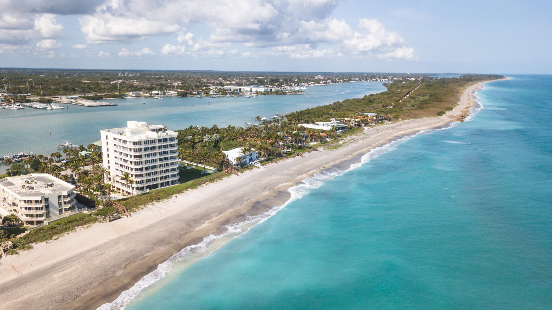 19950 Beach Unit 4s, Jupiter, Florida 33469 19950 Beach Unit 4s, Jupiter, Florida 33469