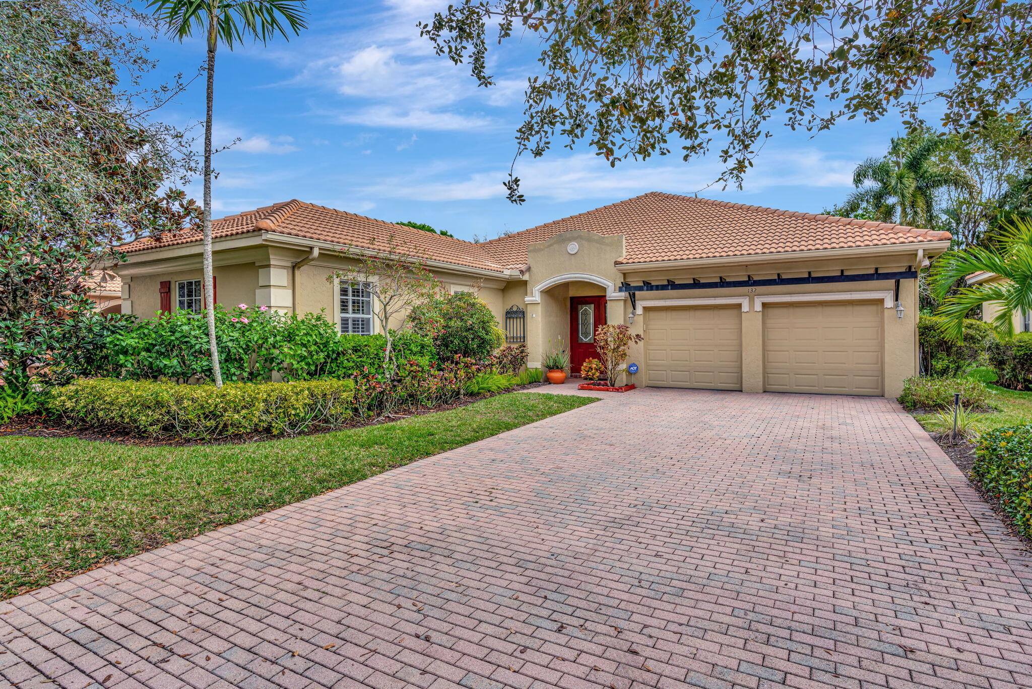 132 Via Castilla, Jupiter, Florida 33458