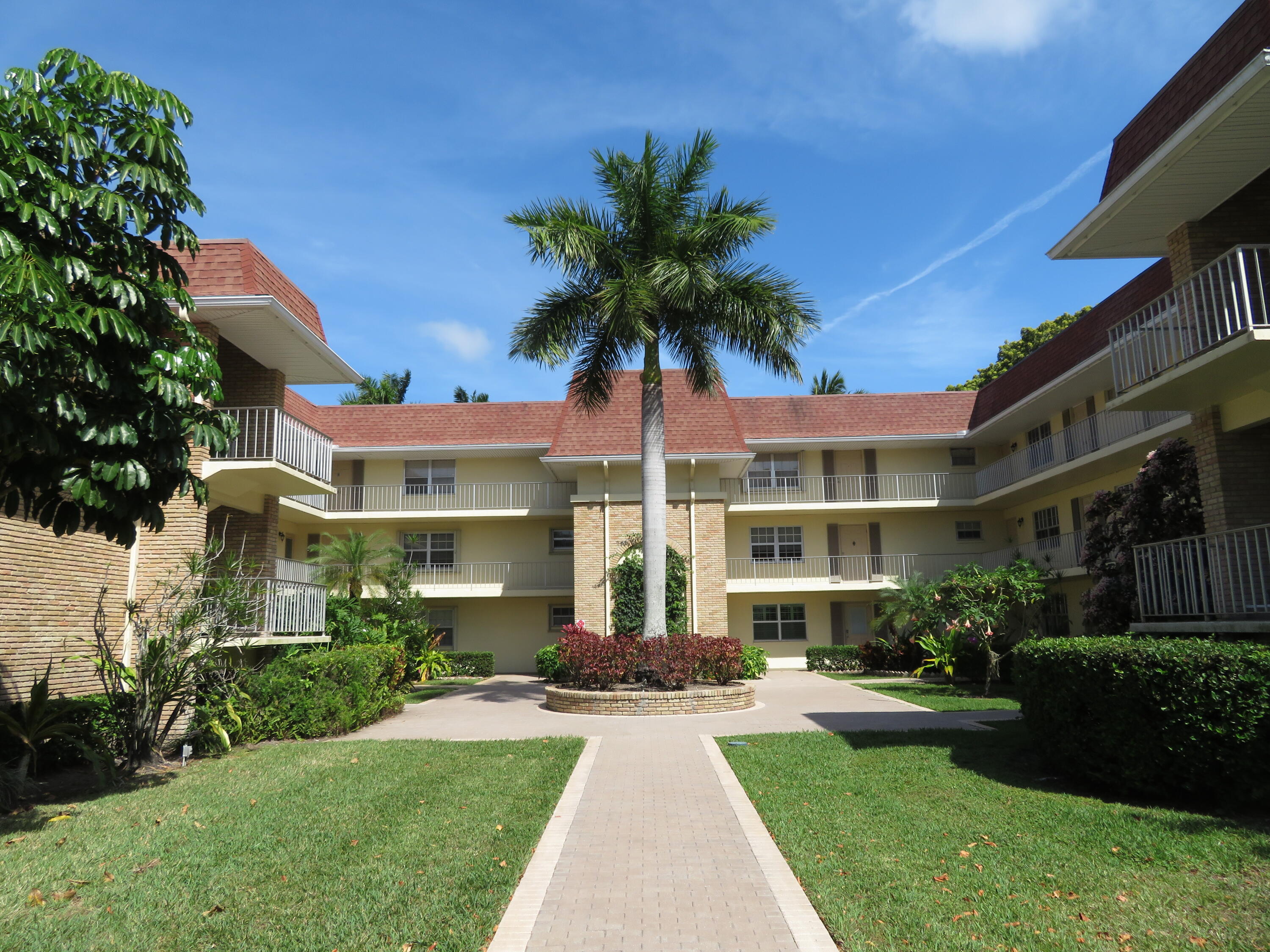 5580 Tamberlane Unit 334, Palm Beach Gardens, Florida 33418 5580 Tamberlane Unit 334, Palm Beach Gardens, Florida 33418