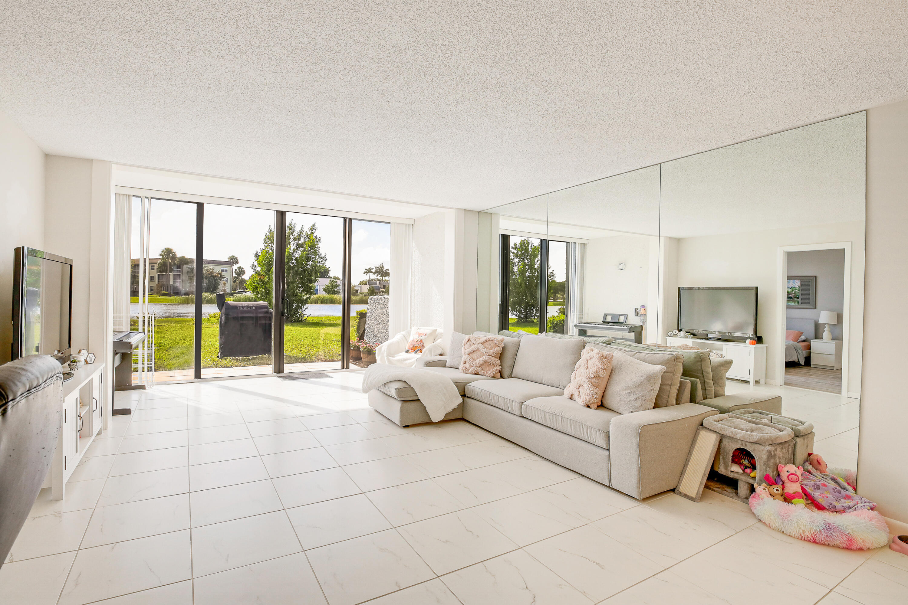 4272 Deste Unit 106, Lake Worth, Florida 33467 4272 Deste Unit 106, Lake Worth, Florida 33467