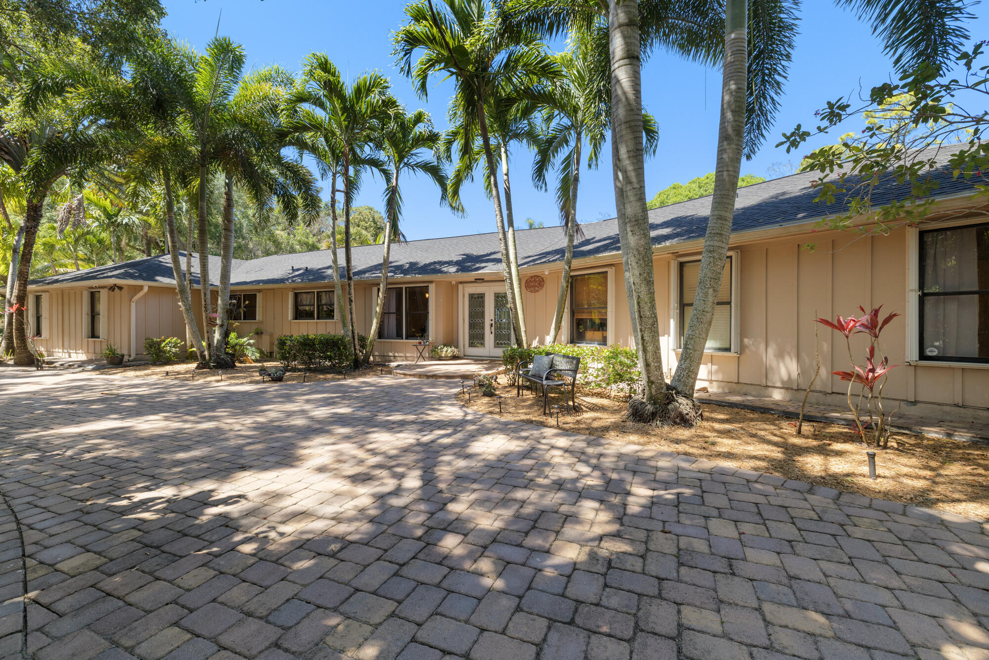 8515 Thousand Pines, West Palm Beach, Florida 33411 8515 Thousand Pines, West Palm Beach, Florida 33411