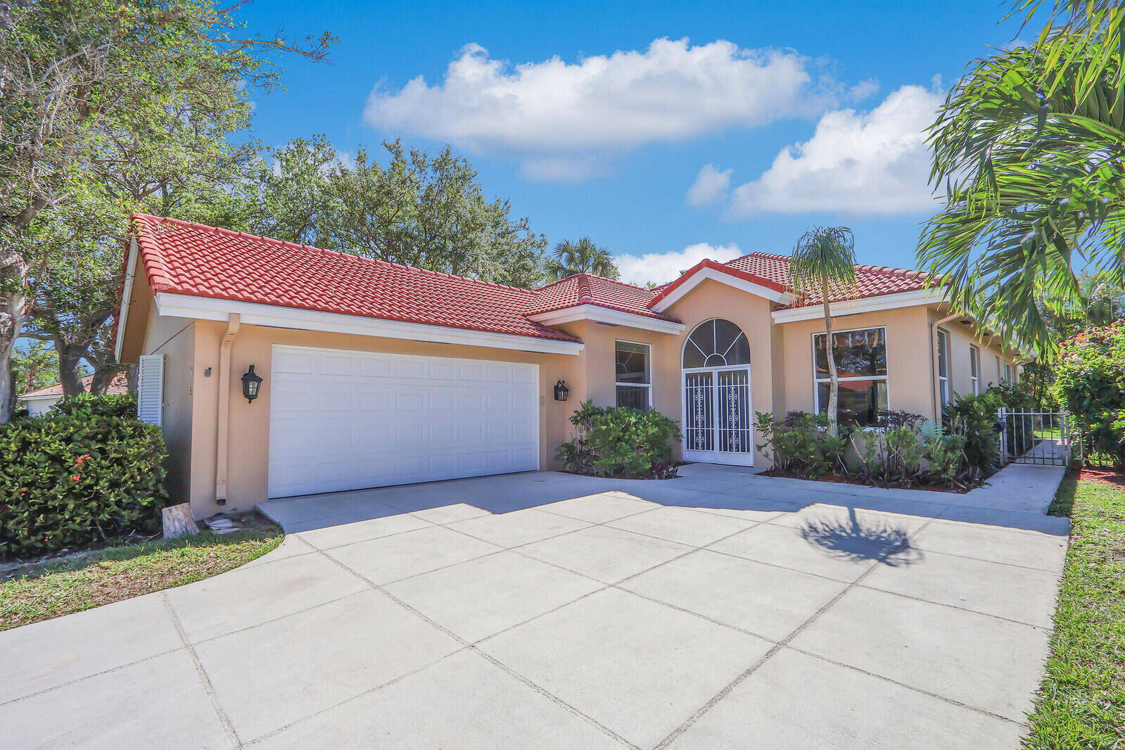 216 Hampton, Jupiter, Florida 33458 216 Hampton, Jupiter, Florida 33458