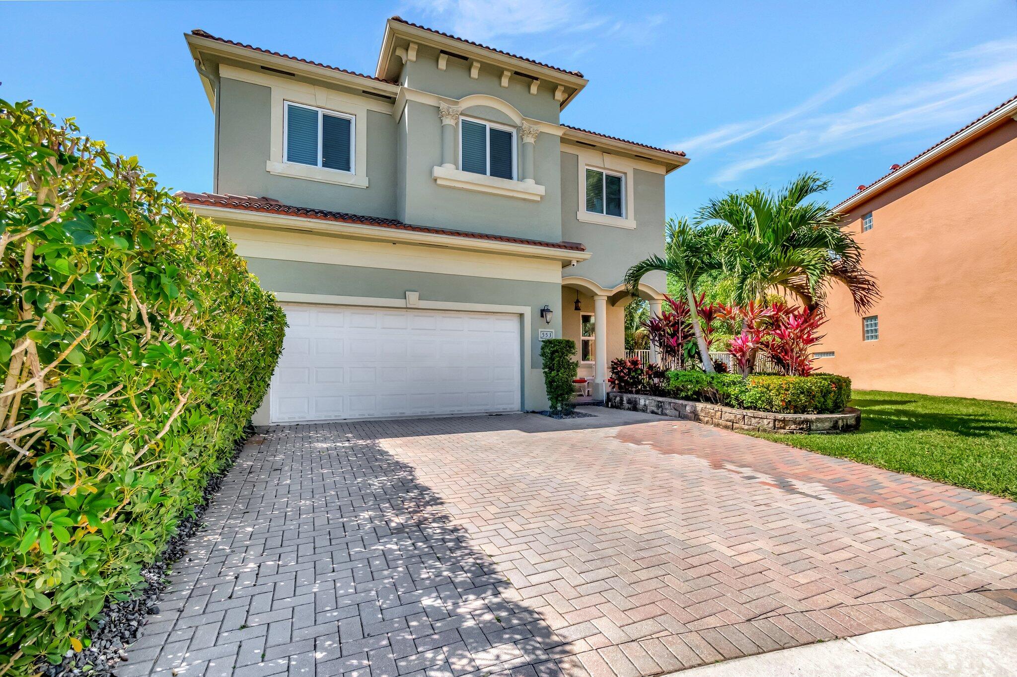 553 Gazetta, West Palm Beach, Florida 33413