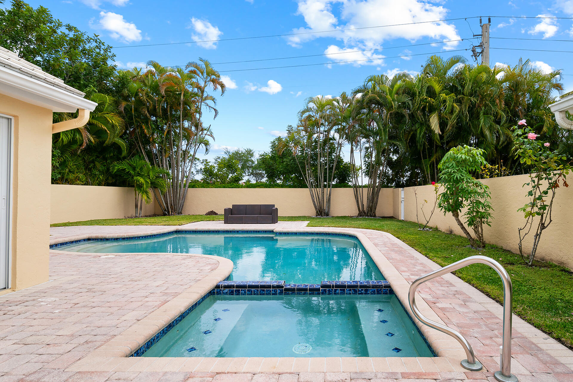 952 Dickens, West Palm Beach, Florida 33411