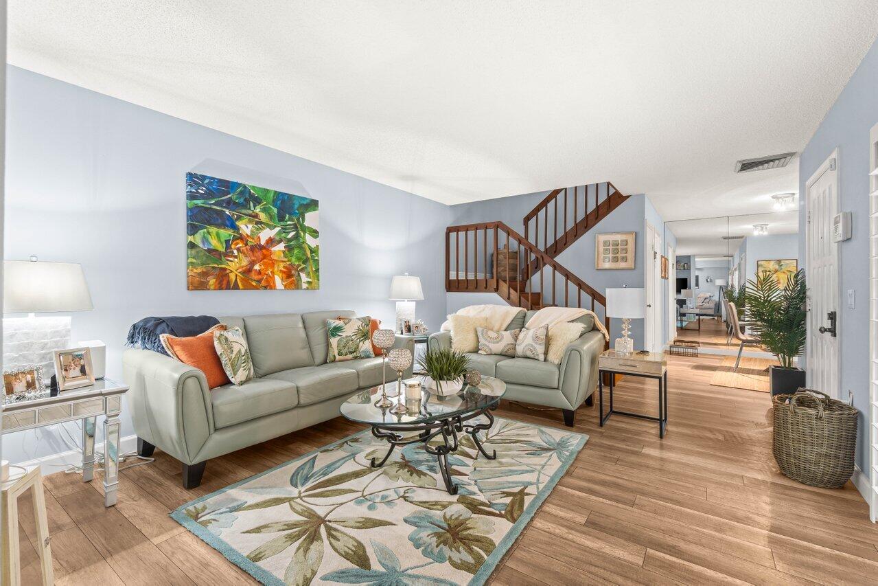 303 3rd Unit , Palm Beach Gardens, Florida 33418 303 3rd Unit , Palm Beach Gardens, Florida 33418