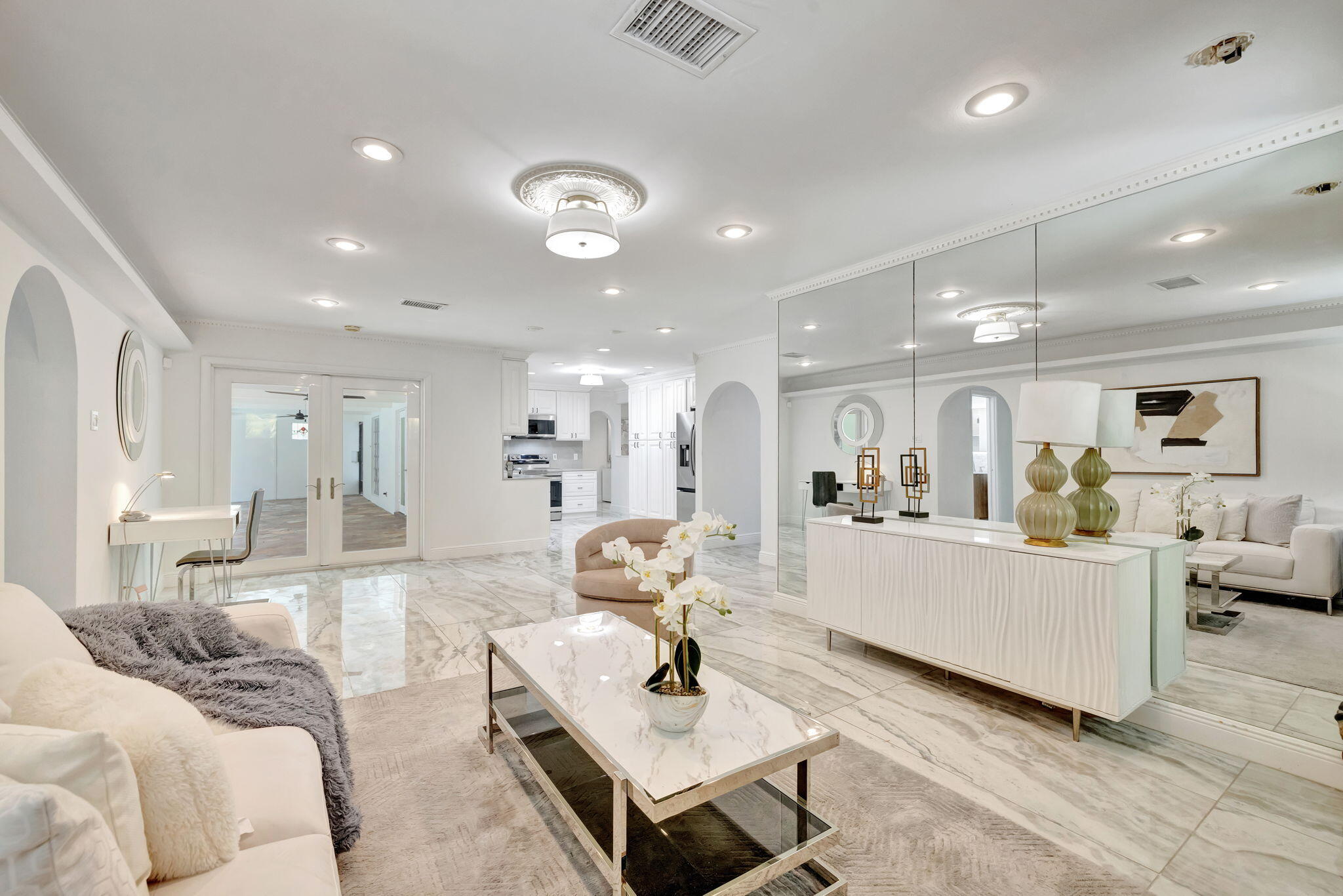 3272 3rd, Oakland Park, Florida 33309