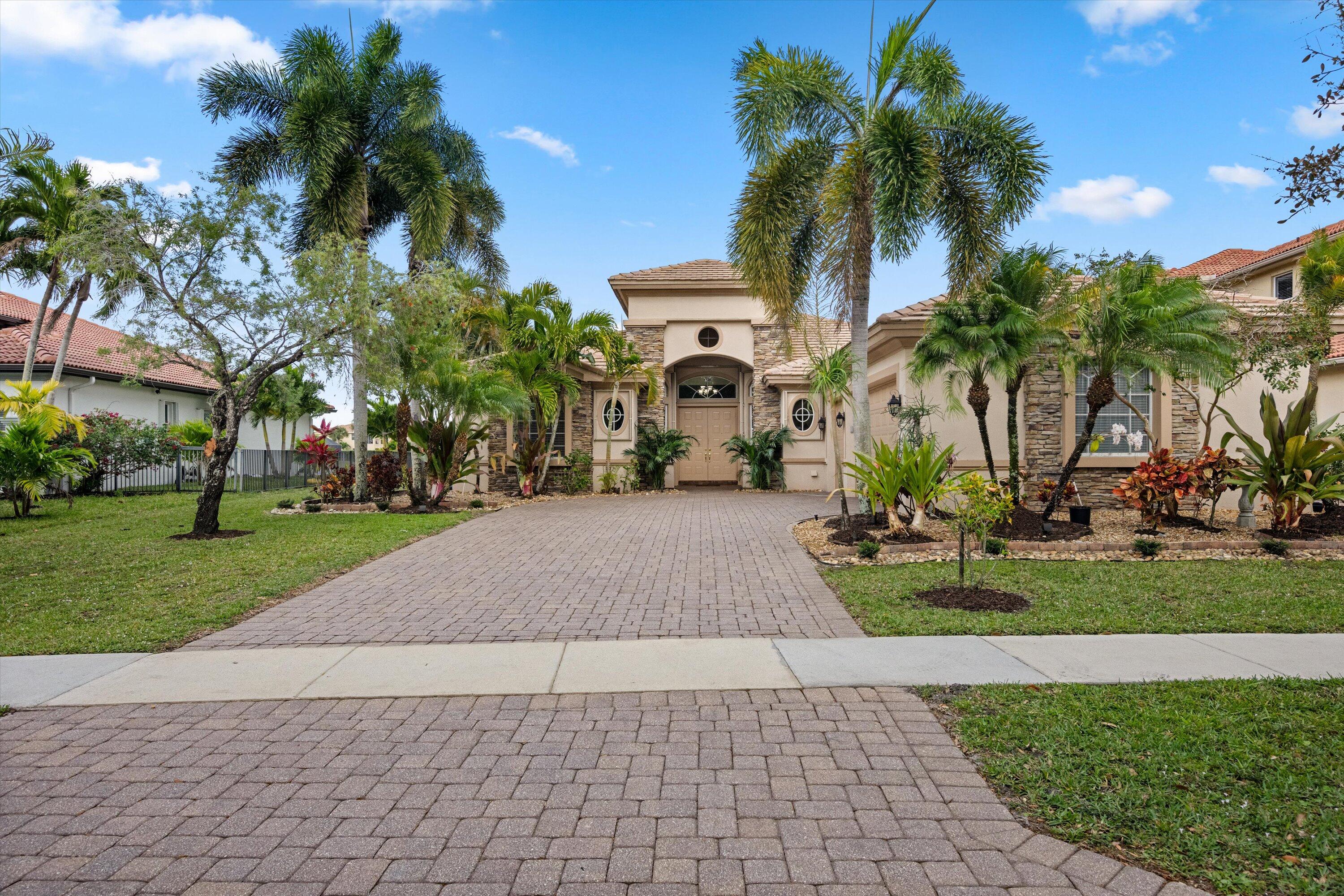 784 Montclaire, Royal Palm Beach, Florida 33411 784 Montclaire, Royal Palm Beach, Florida 33411