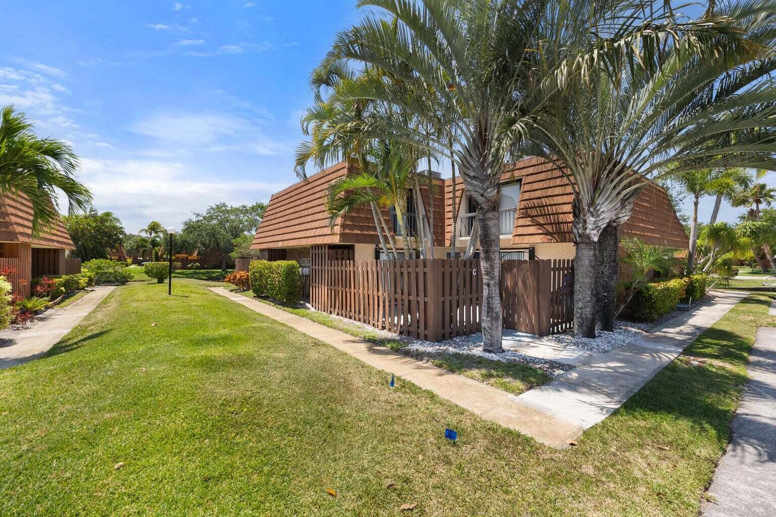 825 Center Unit 8c, Jupiter, Florida 33458