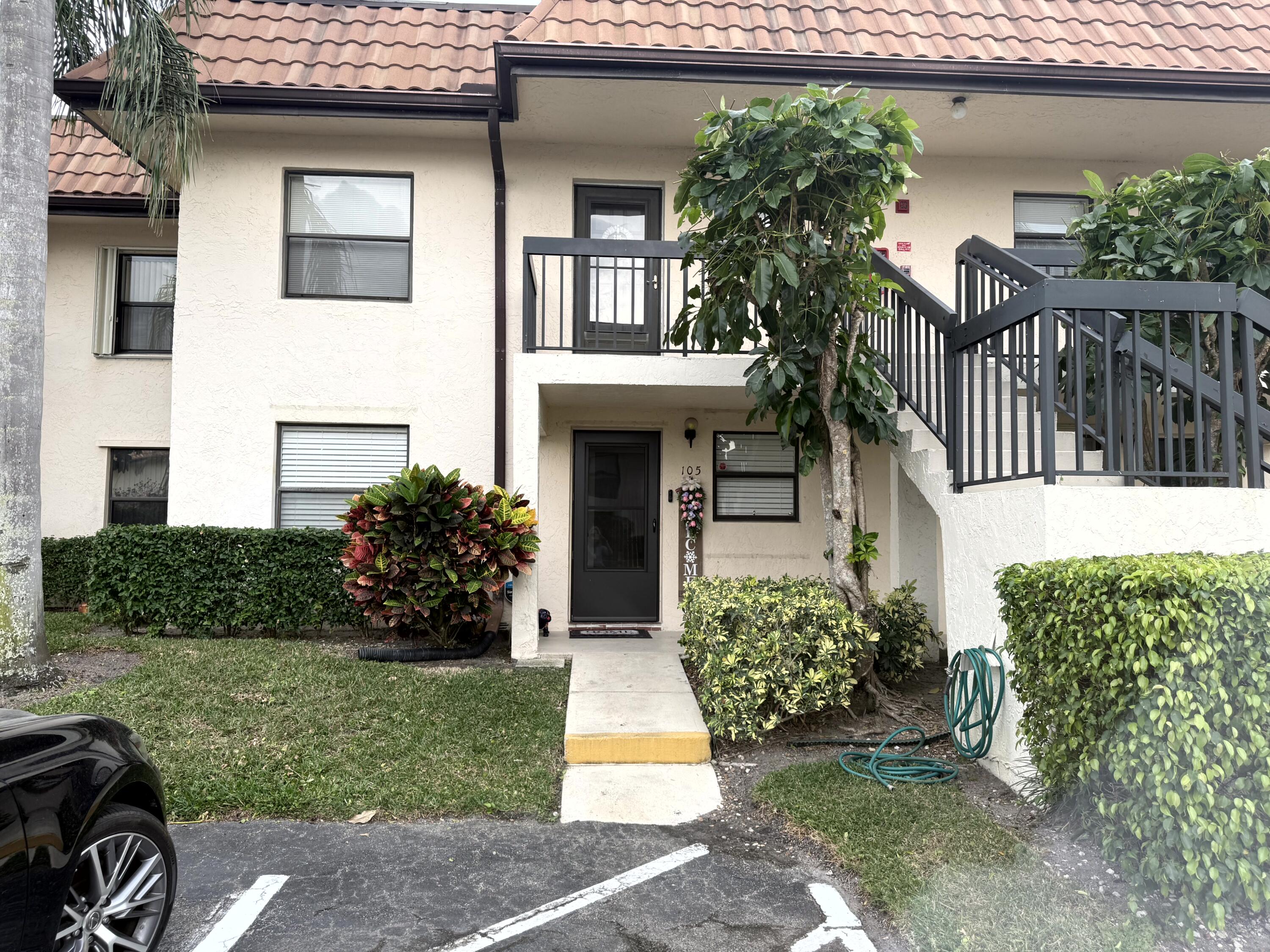 7190 Golf Colony Unit 105, Lake Worth, Florida 33467 7190 Golf Colony Unit 105, Lake Worth, Florida 33467