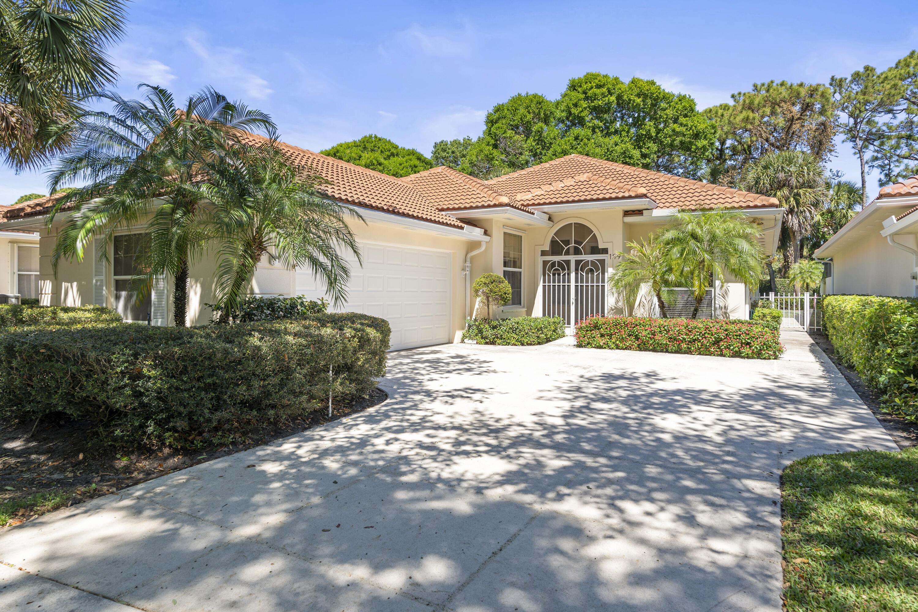 199 Tall Oaks, Palm Beach Gardens, Florida 33410