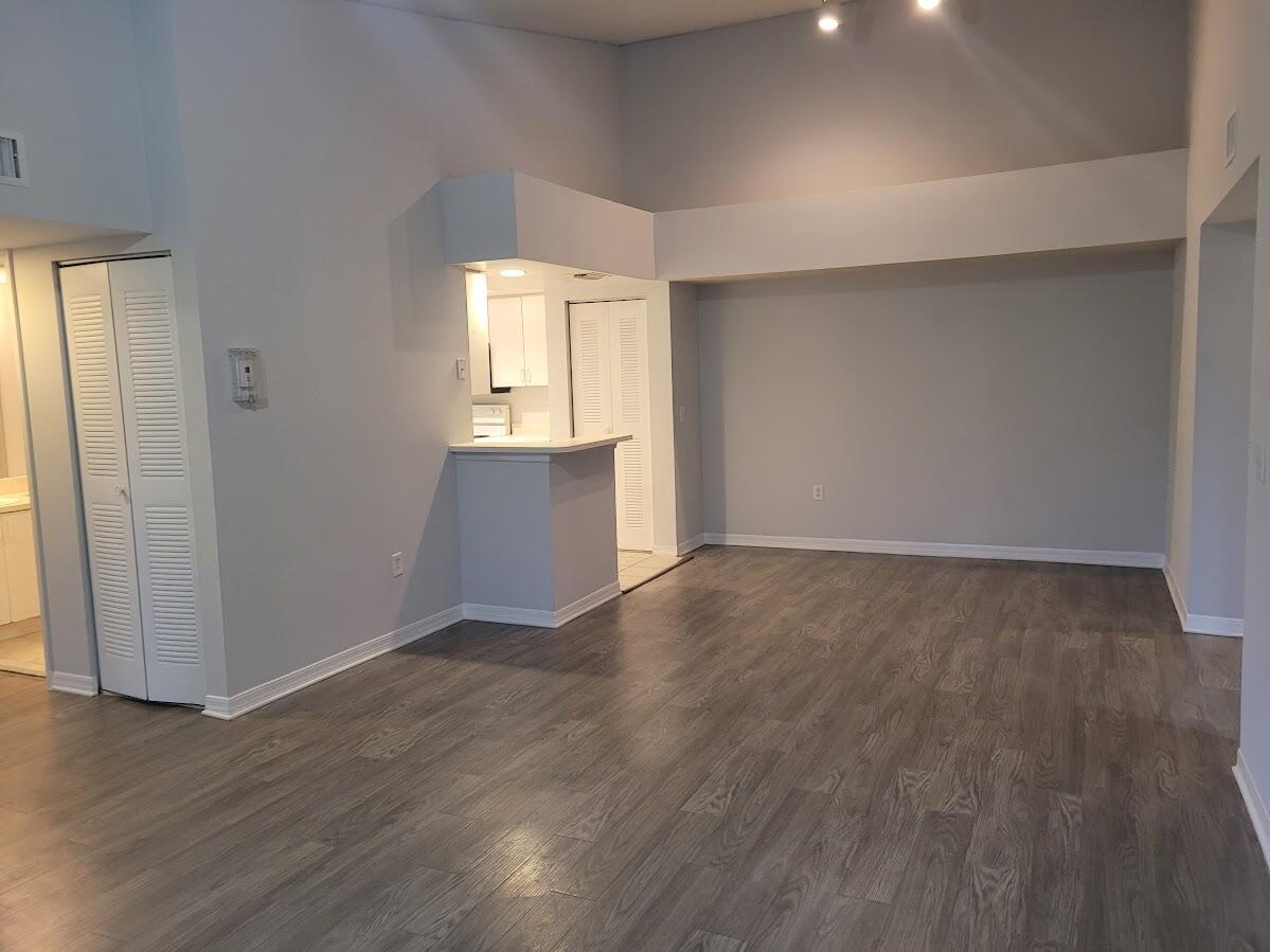 4197 Haverhill Unit 212, West Palm Beach, Florida 33417