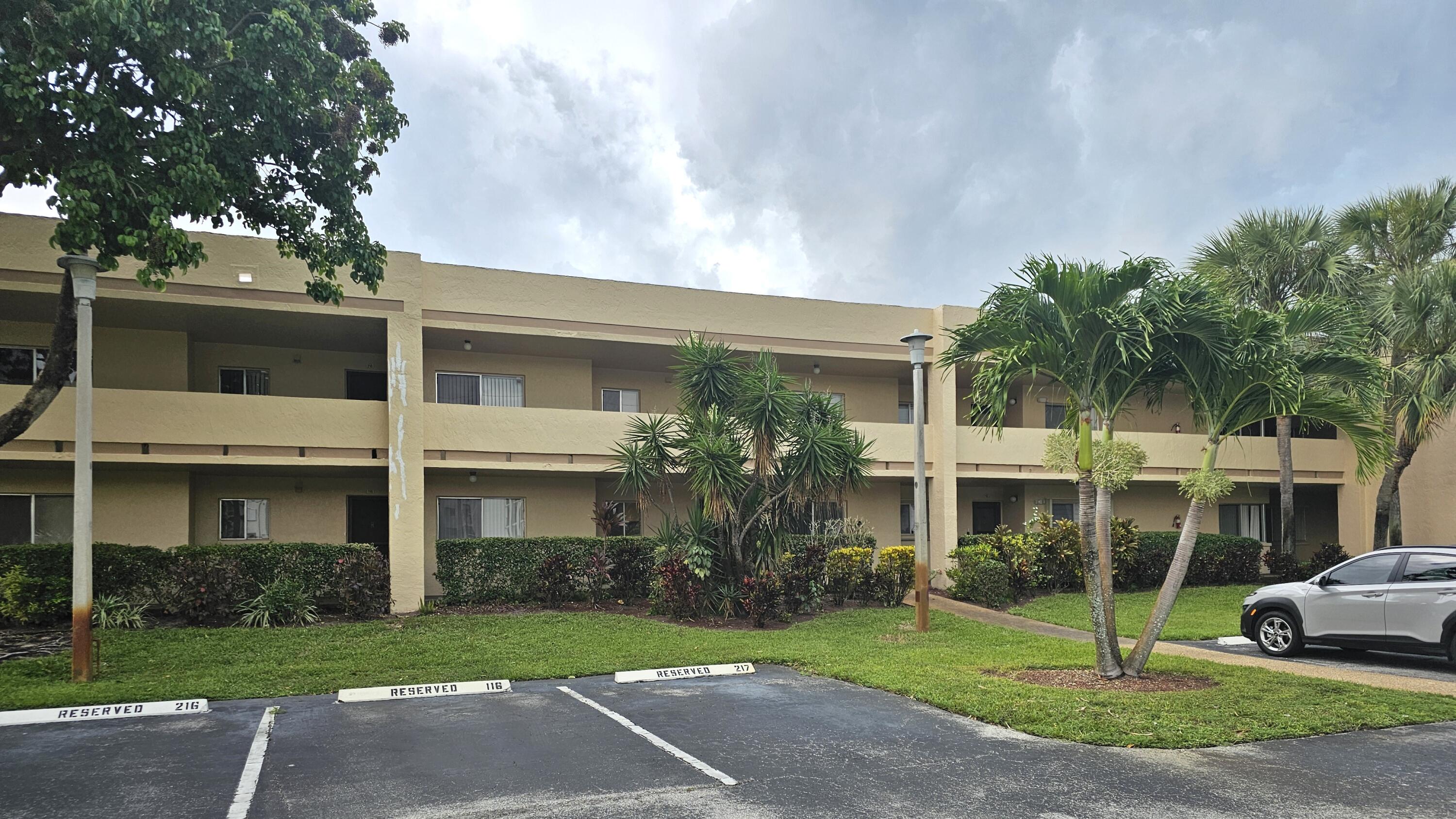 3212 Strawflower 117 Unit 117, Lake Worth, Florida 33467 3212 Strawflower 117 Unit 117, Lake Worth, Florida 33467